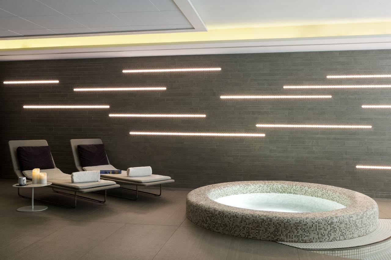 Hotel Bw Premier Collection Le Saint Antoine Et 4*